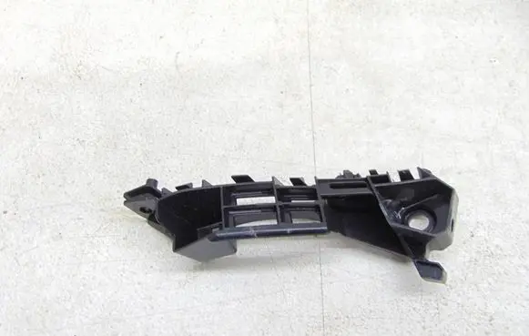 Suzuki Ignis Front bumper mounting bracket 71731-62R0
