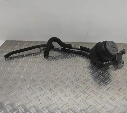 Power steering fluid tank/reservoir