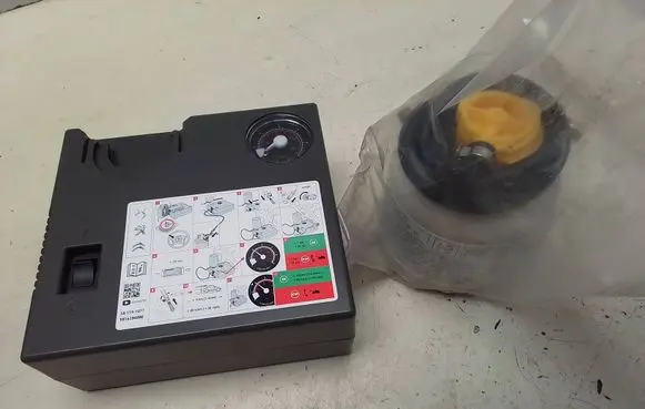 Citroen C5 Tire air pump compressor 341591077 9816284880