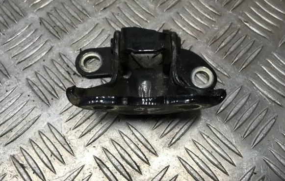Toyota Avensis T250 Rear door upper hinge