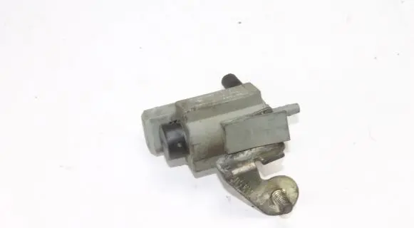 Porsche Boxster 986 Engine mount vacuum valve 99660512301