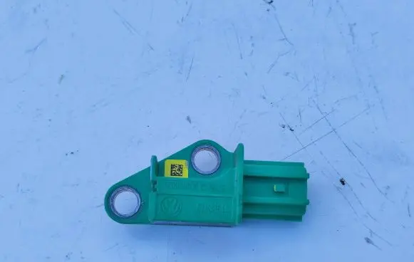 Audi Q7 4L Airbag deployment crash/impact sensor 1K0909606C 5WK43544