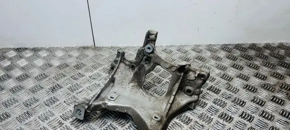 Audi A5 Engine mounting bracket 8W0399295E