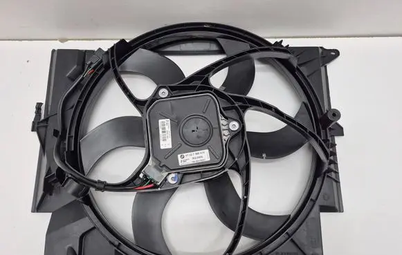 BMW X1 E84 Electric radiator cooling fan 7588974