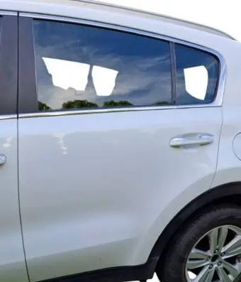 KIA Sportage Rear door