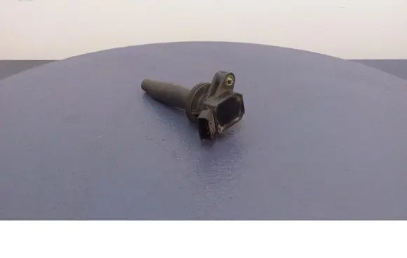 High voltage ignition coil