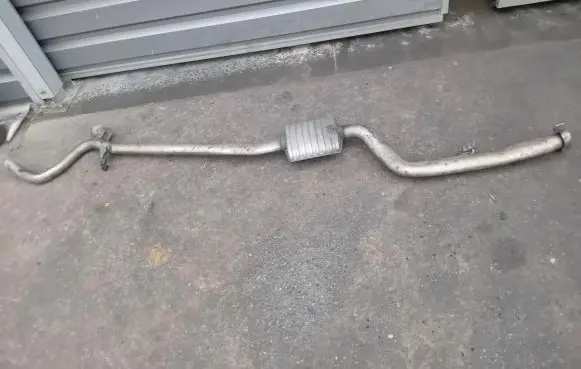BMW 3 E90 E91 Middle muffler/silencer 7795776