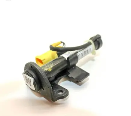BMW 5 G30 G31 G38 Bonnet Pedestrian Airbag Actuator 7435798