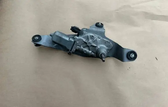 Mazda 3 III Rear window wiper motor BHS2-67450
