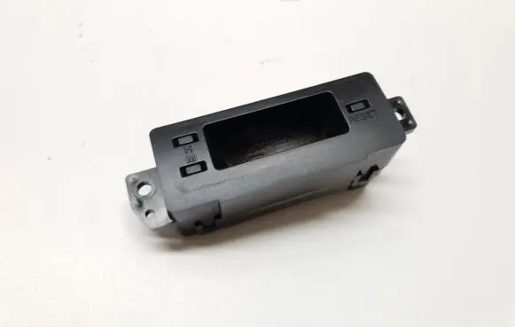 Mazda 323 Clock 