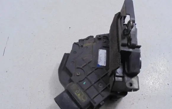Mazda 3 I Rear door lock 3N6AA26413B