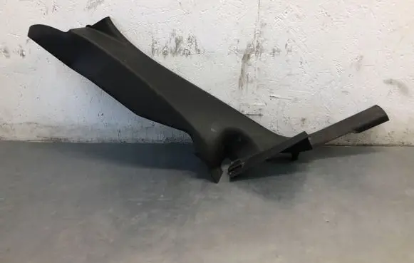 Audi Q3 8U Rear sill trim cover 8U0867767