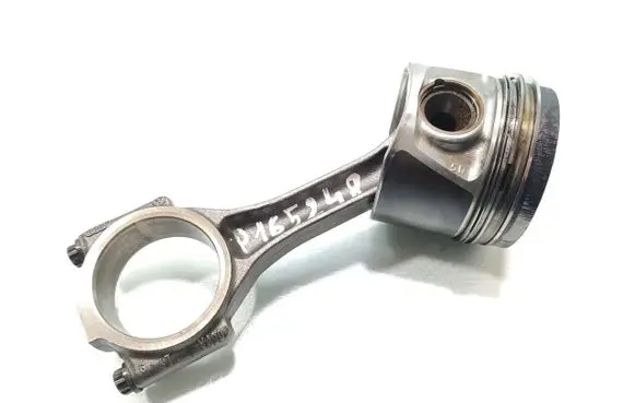 Jeep Patriot Piston with connecting rod 