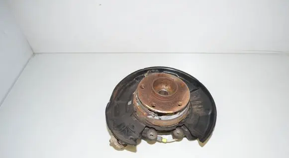 BMW 2 F22 F23 Rear wheel hub 6792516 6867261 33326792516