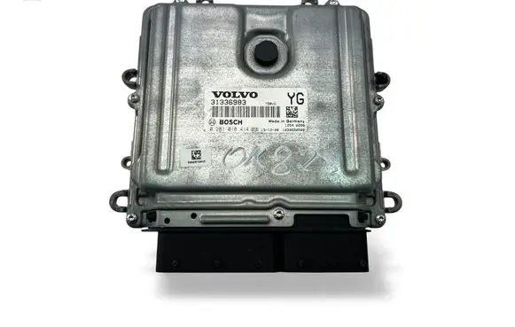 Volvo XC70 Engine control unit/module ECU 31336983 0281018414