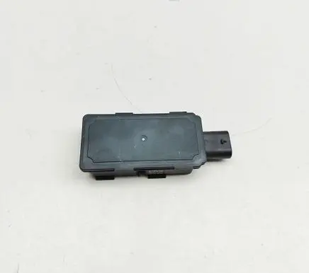 BMW X7 G07 Keyless system antenna 5A81725