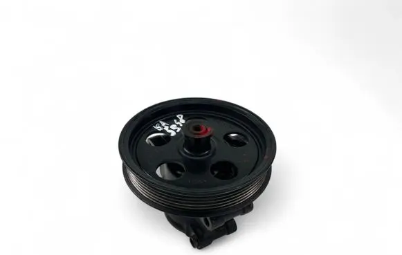 Ford Mondeo Mk III Power steering pump 1357641