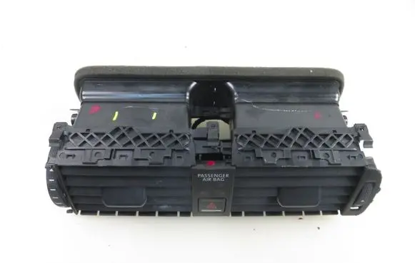 Volkswagen Jetta VI Dashboard side air vent grill/cover trim 5C8819728 5C7819728