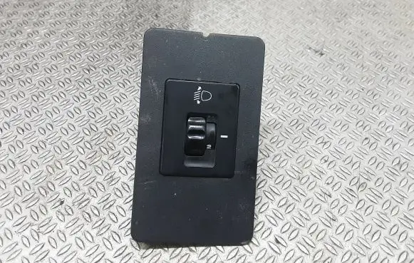 Hyundai Galloper Headlight level height control switch