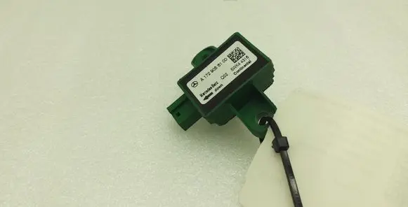 Mercedes-Benz E W212 Airbag deployment crash/impact sensor A1729056100
