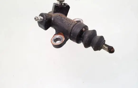 Subaru Impreza IV Clutch master cylinder