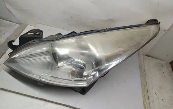 Peugeot 5008 Headlight/headlamp