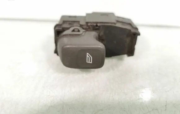 Volvo XC90 Electric window control switch 19206