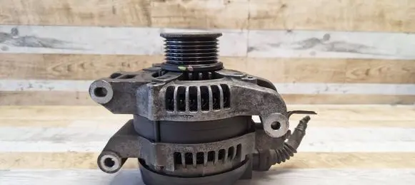 Toyota Corolla Verso AR10 Generator/alternator