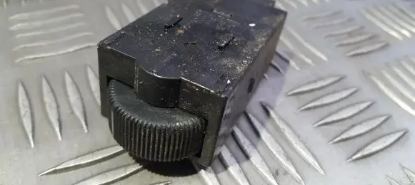 Headlight level height control switch