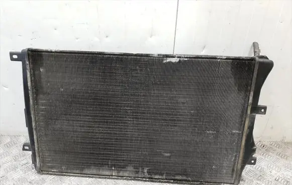 Audi A3 S3 8P Coolant radiator