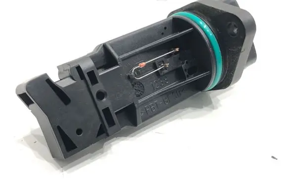 Alfa Romeo GT Mass air flow meter F00C2G2063
