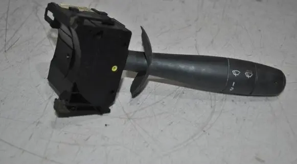Opel Vivaro Wiper switch 8200490947
