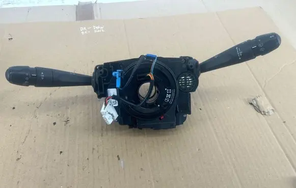 Citroen C4 Cactus Wiper turn signal indicator stalk/switch 98139442ZD