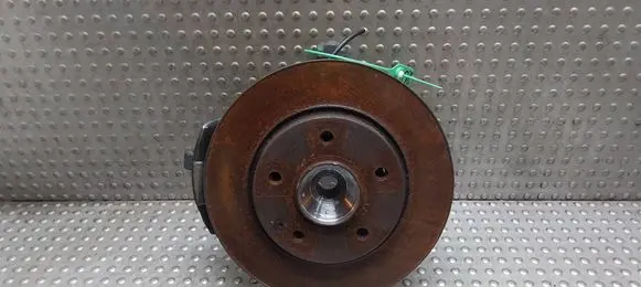 Mercedes-Benz A W168 Front wheel hub spindle knuckle 6814