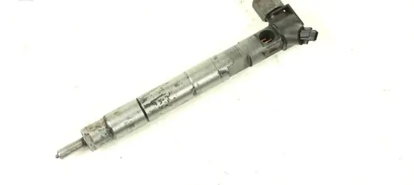 Mercedes-Benz Vito Viano W639 Fuel injector A6510704987 28342997