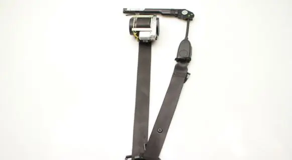 Chevrolet Cruze Front seatbelt 13297102