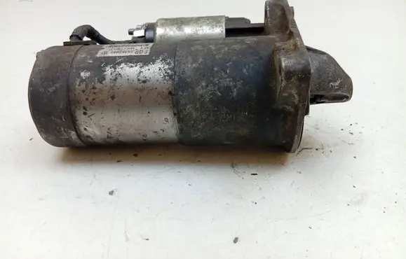 Opel Insignia A Starter motor 55352882 M001T30171