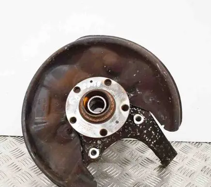 Audi A8 S8 D3 4E Rear wheel hub 4E0615612A