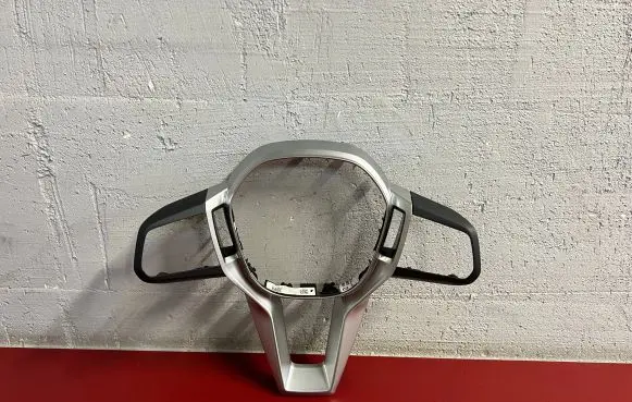 BMW X1 U11 Steering wheel trim 9472032