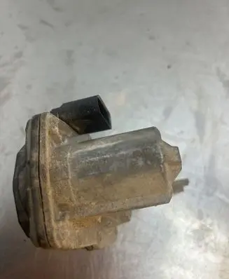 Volkswagen Jetta VI Intake manifold valve actuator/motor 5Q0253691N