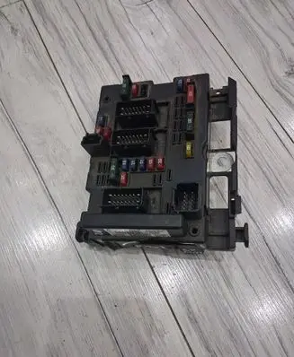 Peugeot 307 BSM Control unit 9643537980