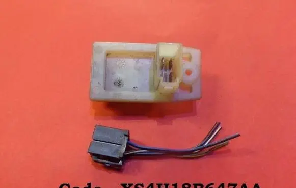 Ford Puma Heater blower motor/fan resistor XS4H18B647AA