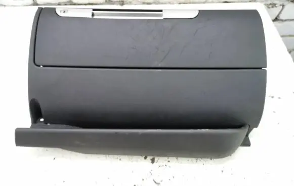 Audi TT Mk1 Glove box set 8N1857095