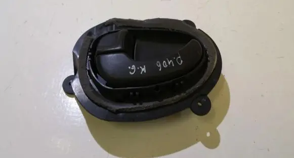 Peugeot 406 Rear door interior handle 9616307577