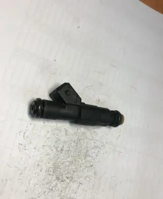 Ford Mondeo MK II Fuel injector 0280155819 988FDA