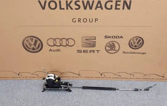 Audi A3 S3 8V Gear shifter/selector 8V1713023D S038209003F