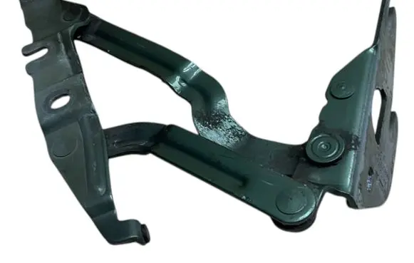 Audi A6 S6 C5 4B Tailgate/trunk/boot hinge 4B5827302F