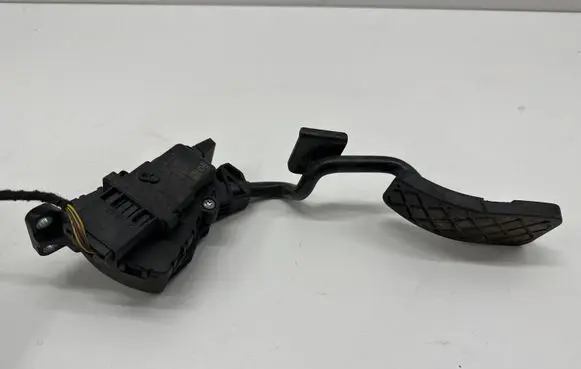 Audi A6 S6 C6 4F Accelerator throttle pedal 4F2721523