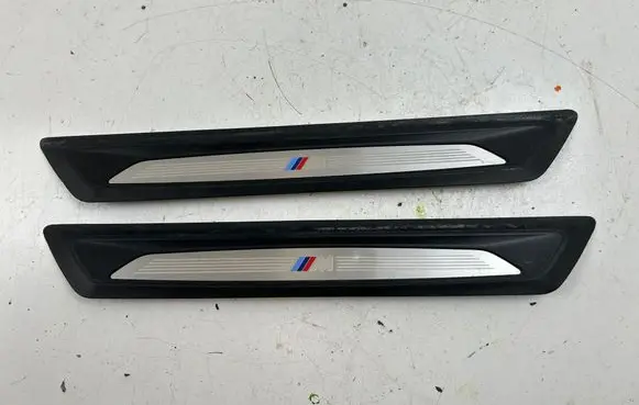 BMW 1 F20 F21 Front sill trim cover 8051037