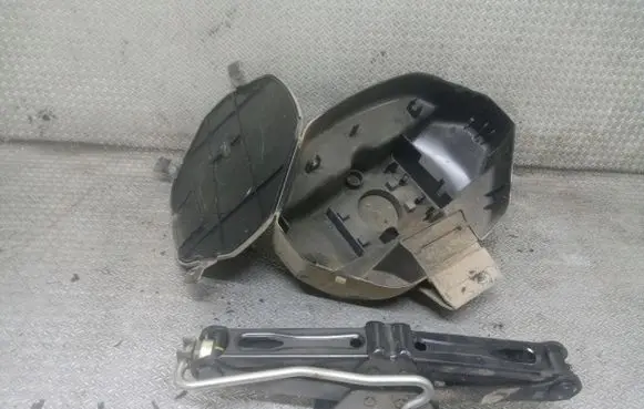 Citroen C2 Lift Jack 9681810680